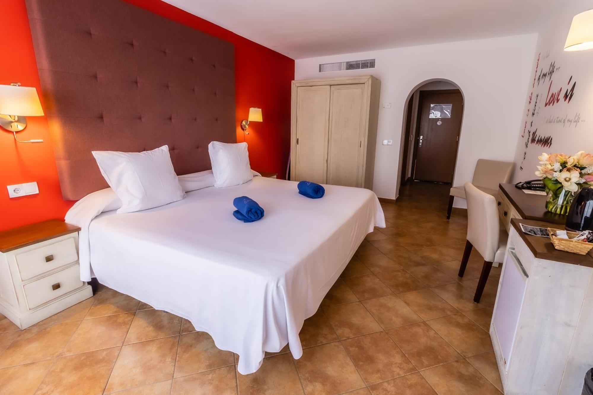 Paloma Blanca Boutique Hotel (Adults Only) Marbella Exterior photo